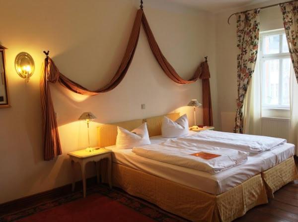 Hotel Adler Rudolstadt Esterno foto